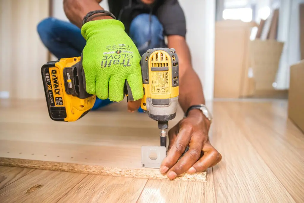 Home Repair - Selling your house that needs repairs in Colorado - Photo by Bidvine